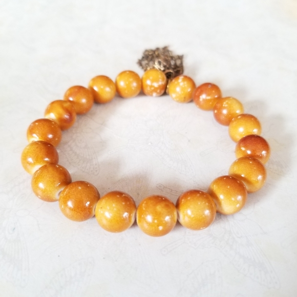 Hand Crafted Boho Beaded Gold Tone Charm Stretch Bracelet - Picture 15 of 16